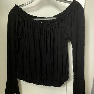 Emma & Sam off the shoulder long sleeve top Size M